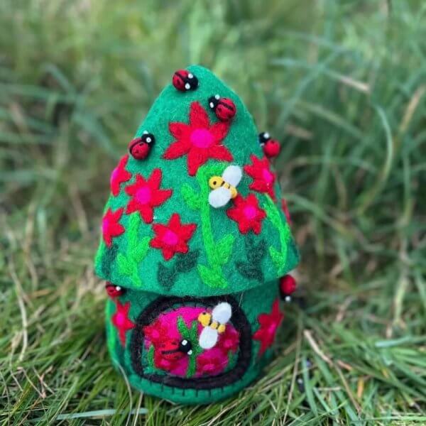 Ladybird felt house - ladybug house
