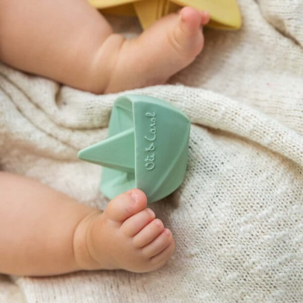 Oli and Carol Origami rubber bath toy | Bambino Eco Toys Oli and Carol Origami rubber bath toy