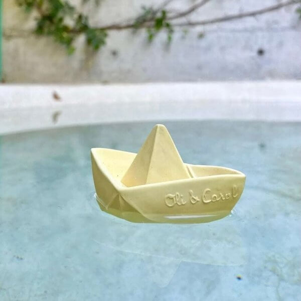 Oli and carol origami natural rubber boats bath toys Vanilla