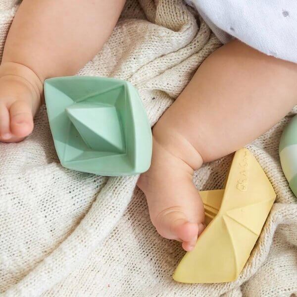 Oli and carol origami natural rubber boats bath toys