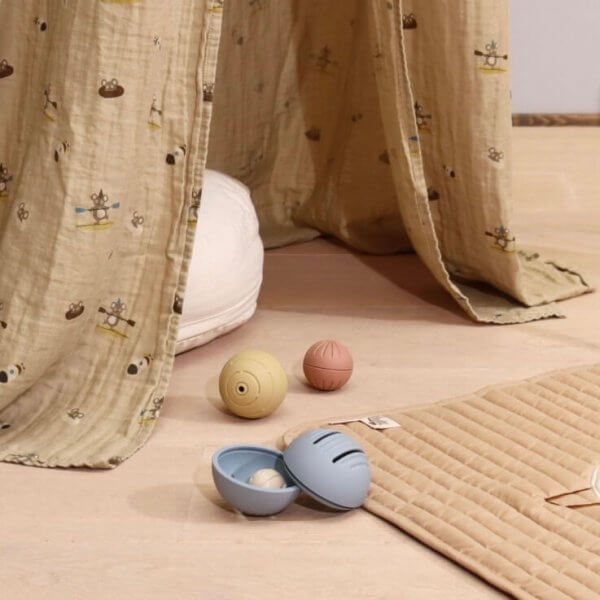 Nuuroo pack of foru sensory balls in different sized