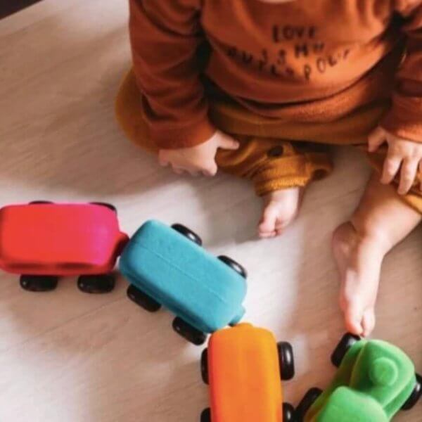 Rubbabu choo choo train made of natural rubber