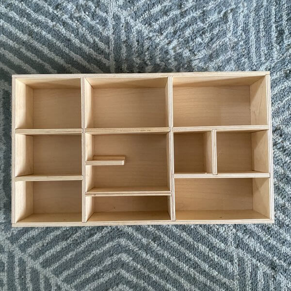 Display and storage shelf for toys